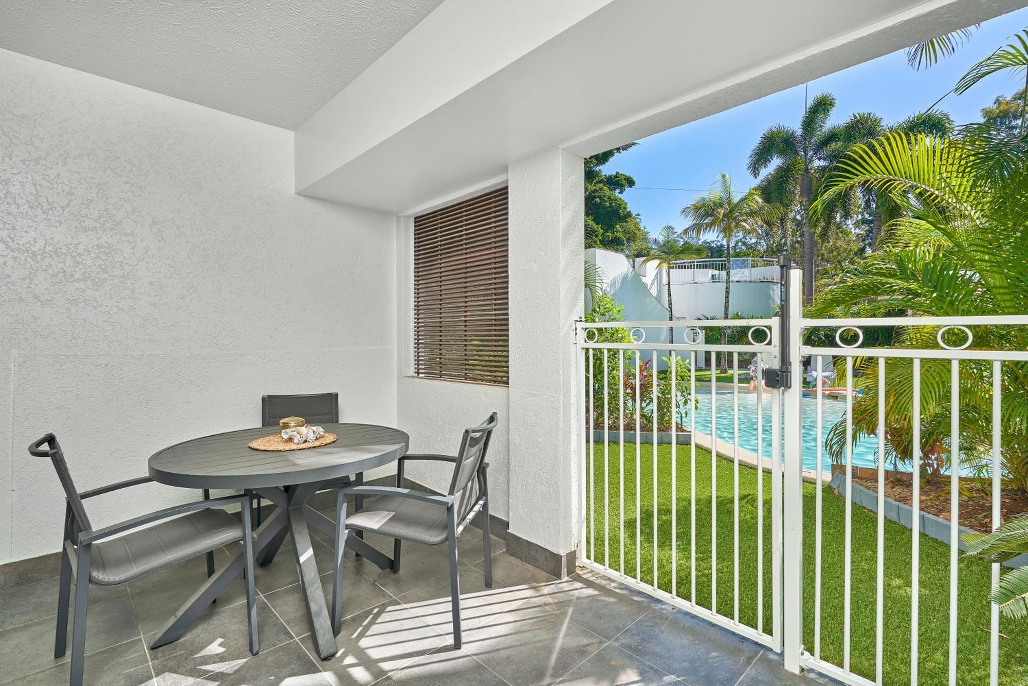 Alassio Apartments With Direct Pool Access Palm Cove Pokoj fotografie