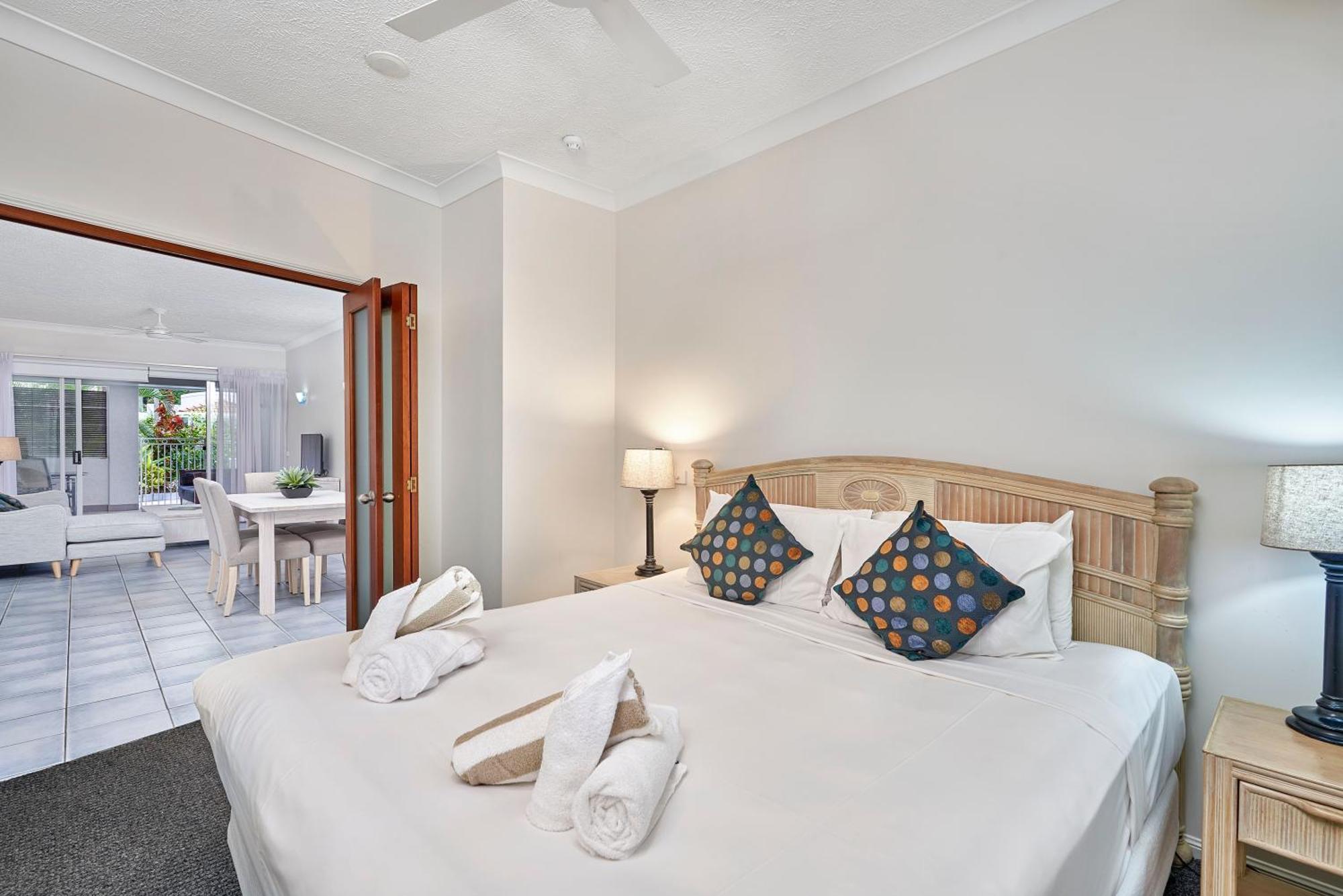 Alassio Apartments With Direct Pool Access Palm Cove Pokoj fotografie